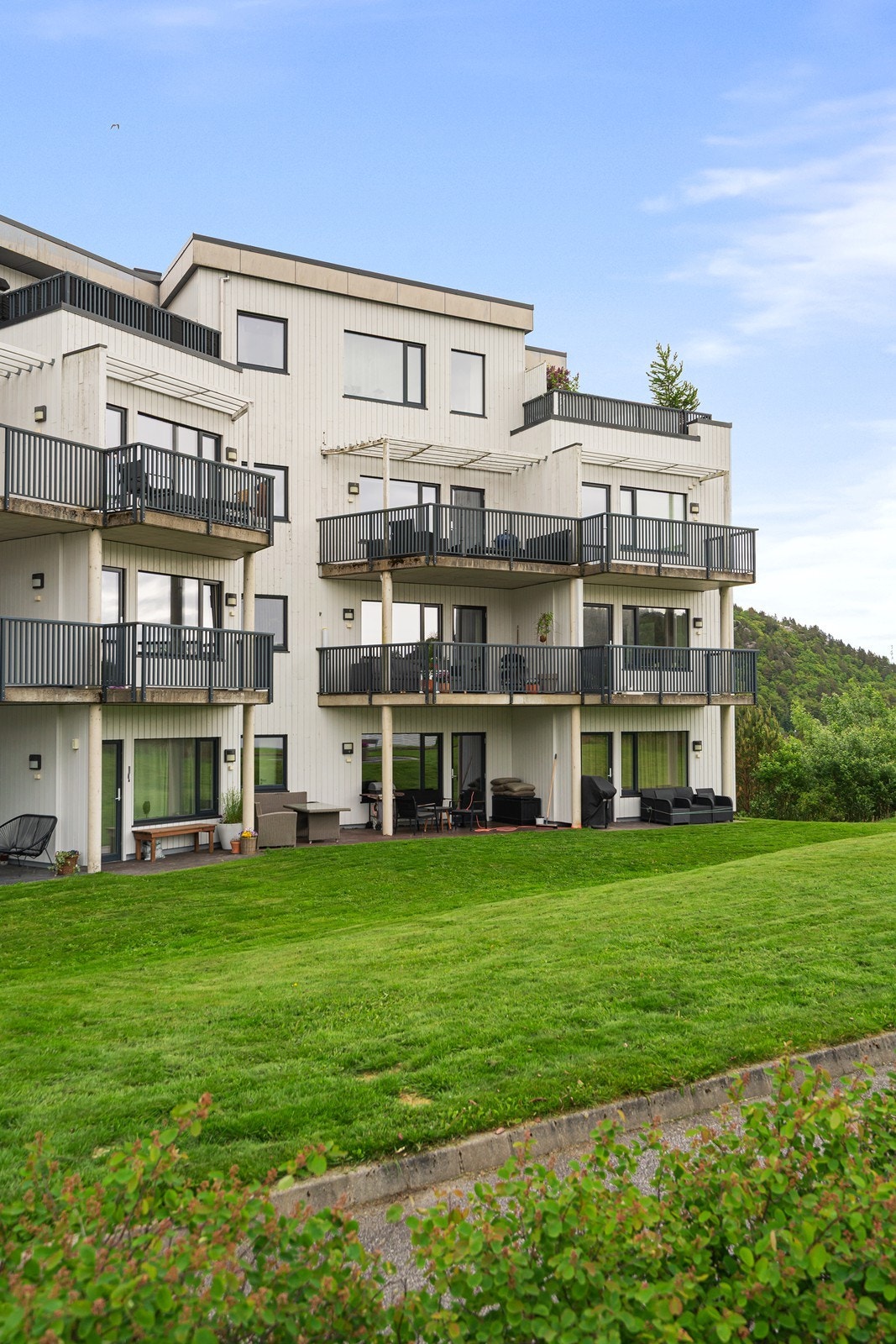 Leiligheten ligger i det attraktive området Bogafjell, som er en del av Sandnes kommune. Galleribilde