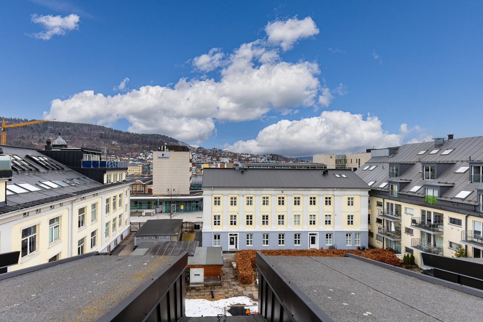 Utsikt fra leiligheten. Galleribilde