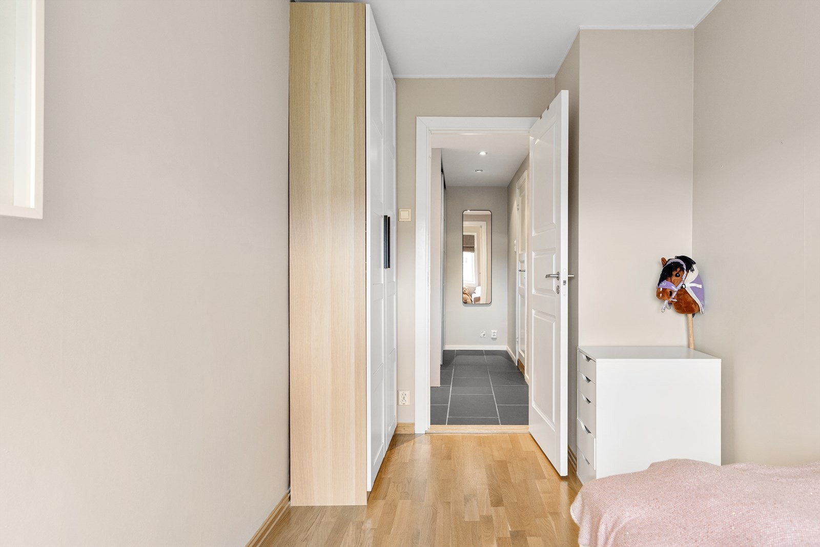 Ideelt som både kontor, gjesterom eller det du har behov for Galleribilde