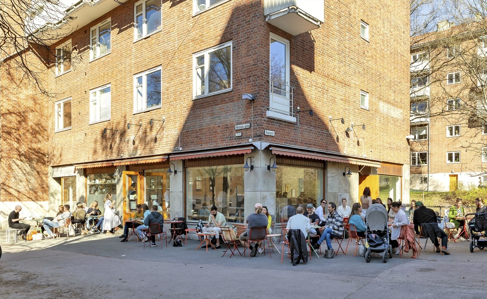 Pillefyken, rett ved Tøyen torg har en flott uteservering med skikkelig god mat. Galleribilde