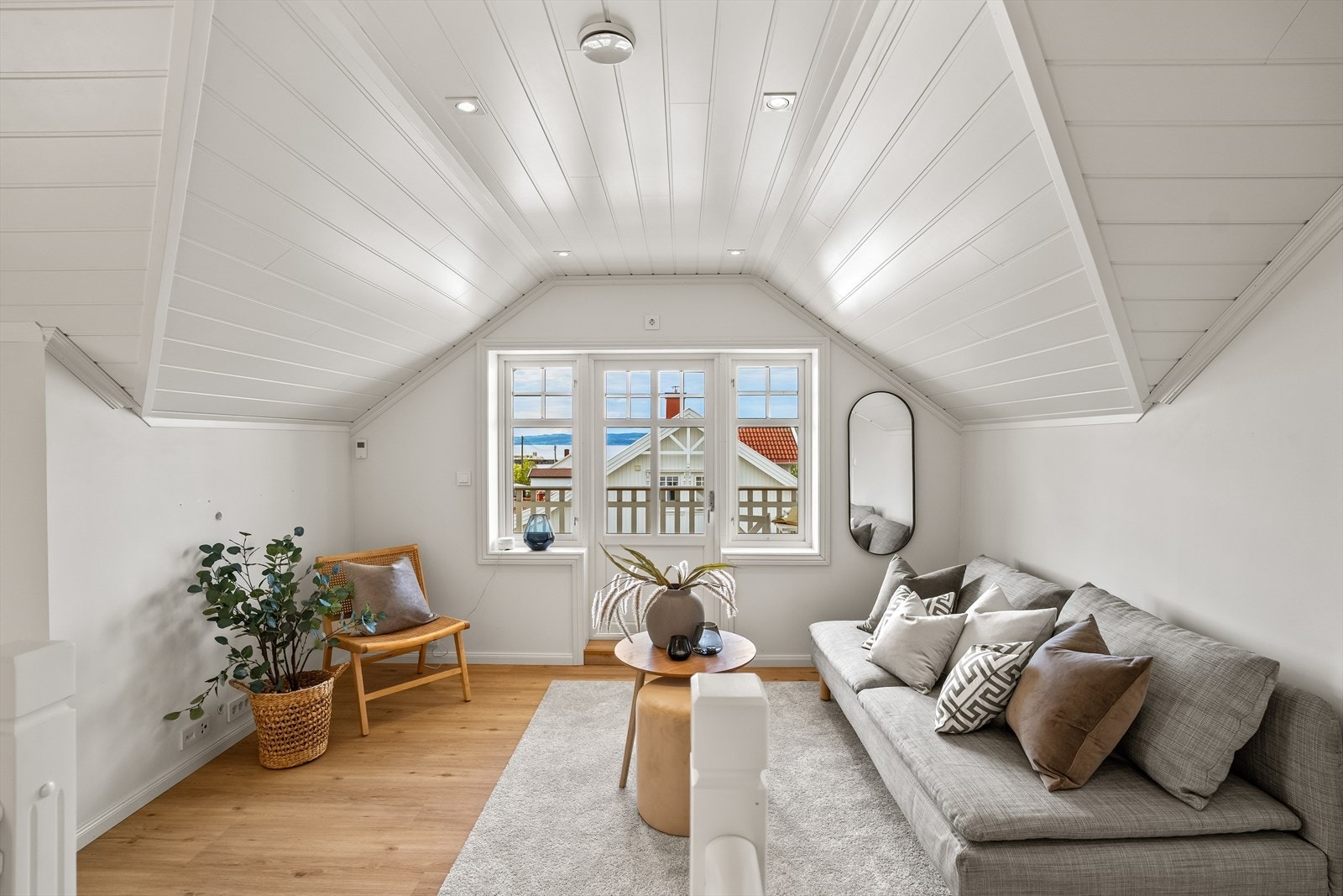 Dette huset har soner for både store og små i alle etasjer Galleribilde