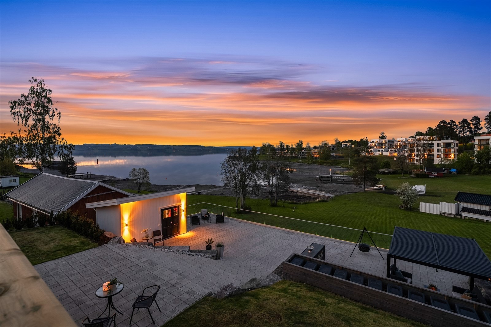 Her har man uhindret utsyn mot Mjøsa og Hedemarken Galleribilde
