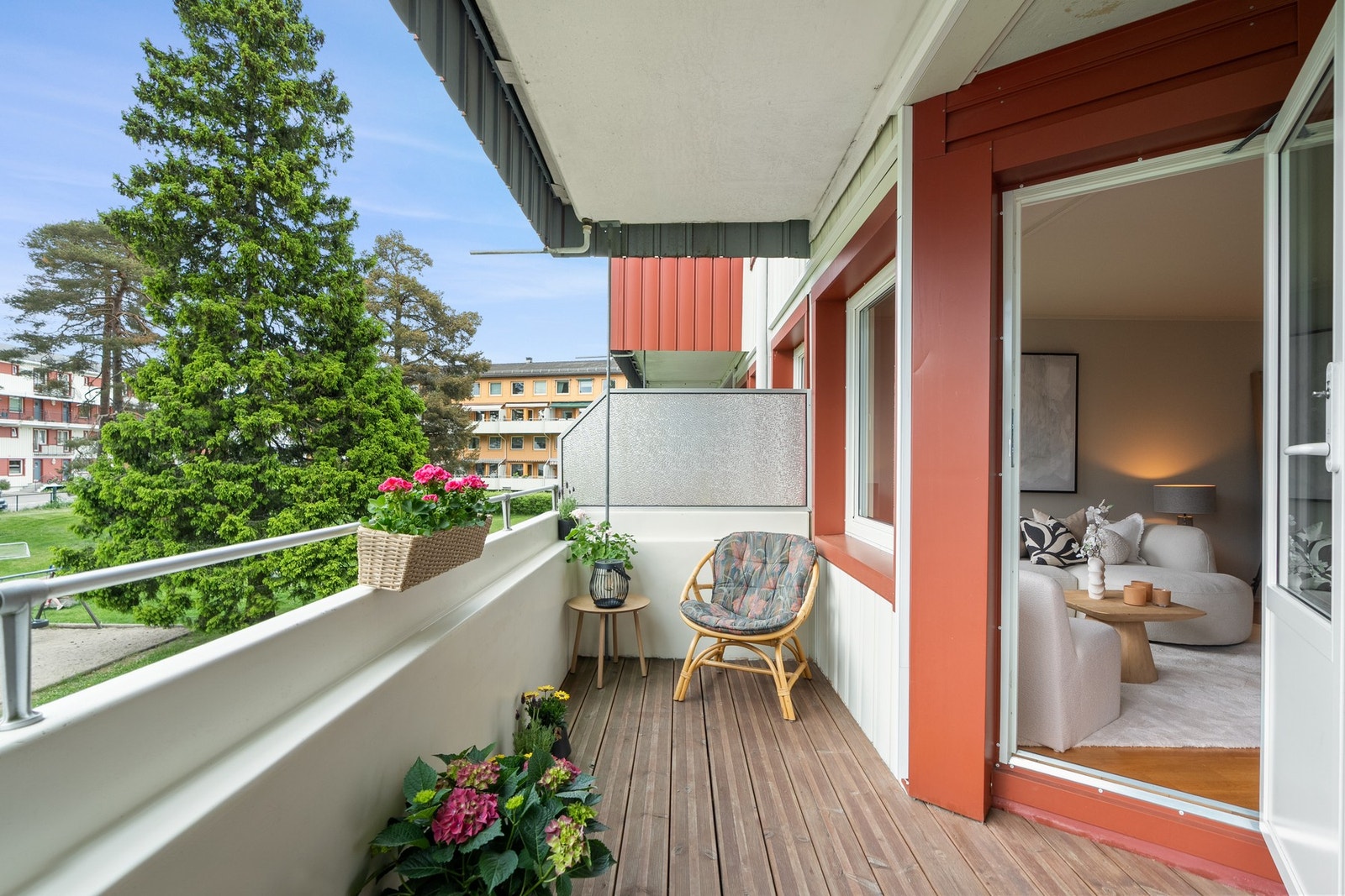 Det er tillatt å grille med både gassgrill og elektrisk grill på balkongen. Galleribilde
