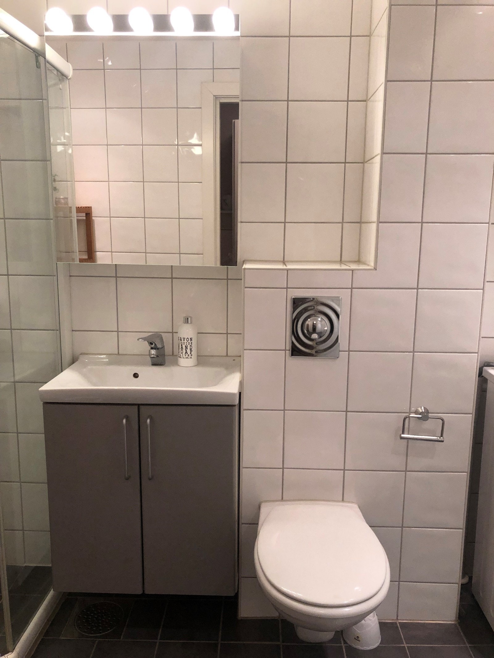Flislagt bad med varmekabler. Galleribilde