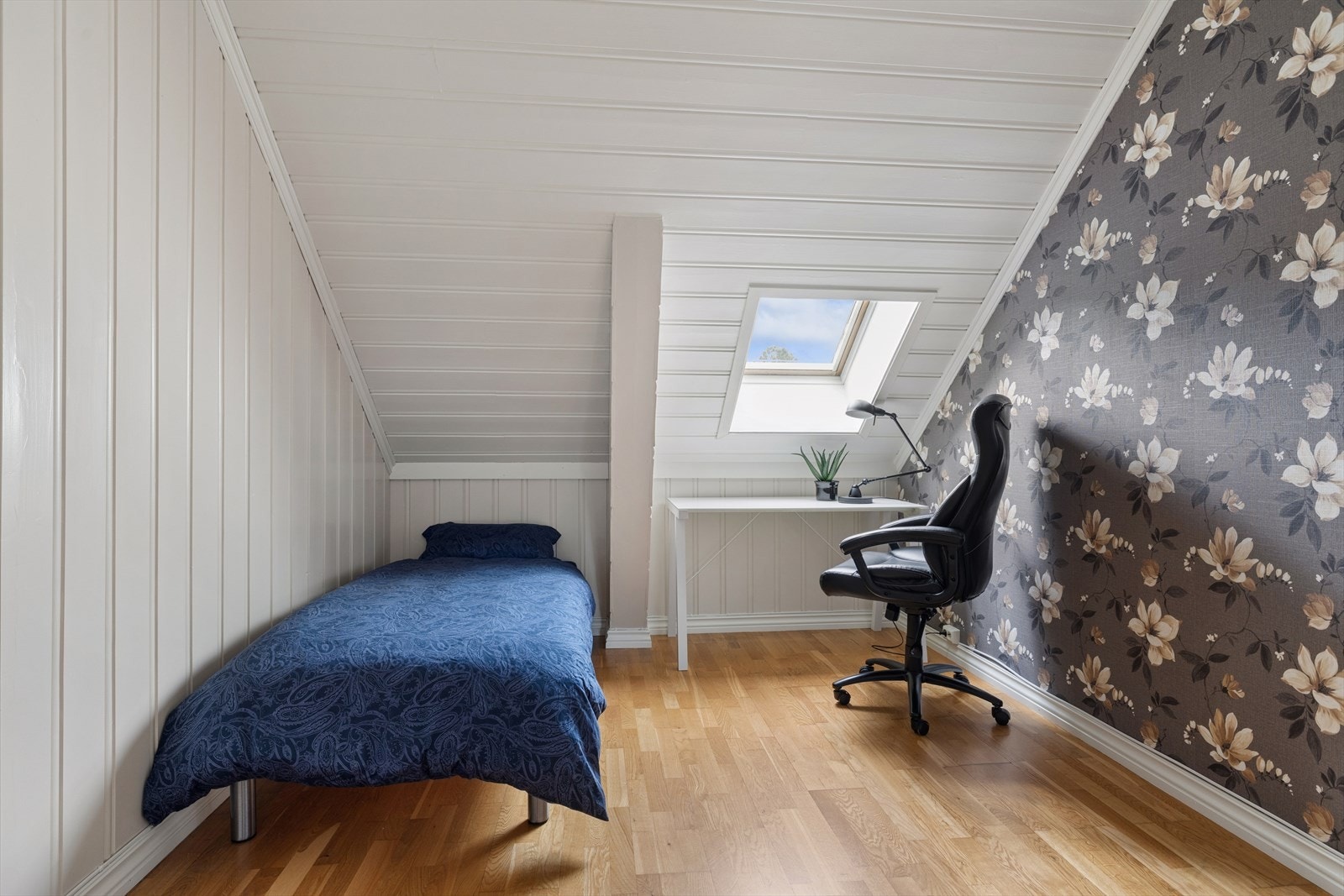 Soverom to er av mindre størrelse og egner seg godt til barnerom/gjesterom. Galleribilde