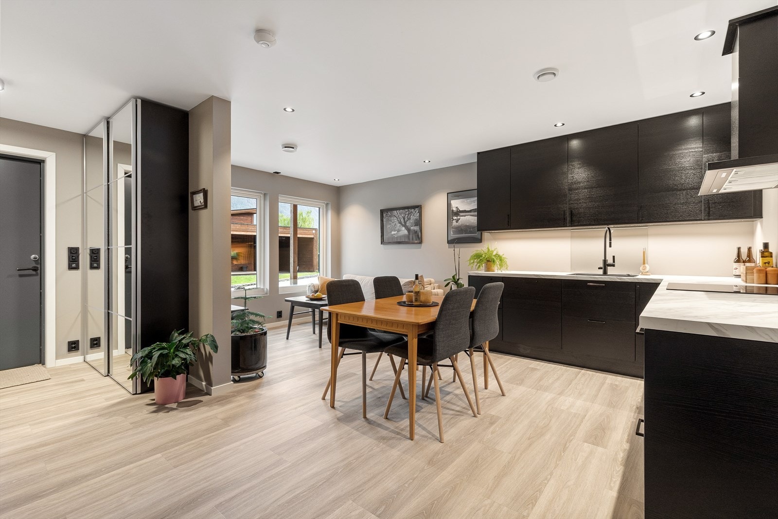 Vedlegjerde 4 er ein moderne leielgheit på 59 m² BRA-i med smart planløysing Galleribilde