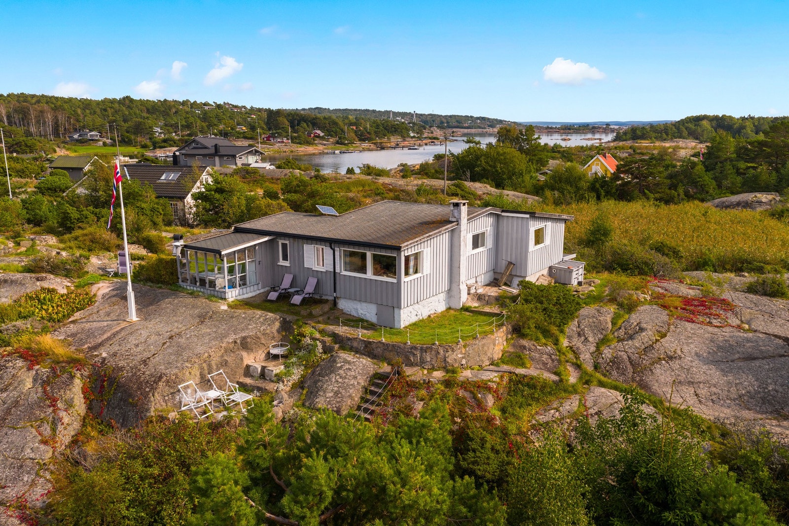 Det stående panelet er opplyst byttet i 2016. Galleribilde
