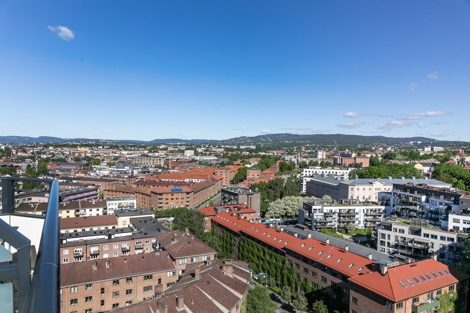 Spektakulær utsikt over byen! Galleribilde