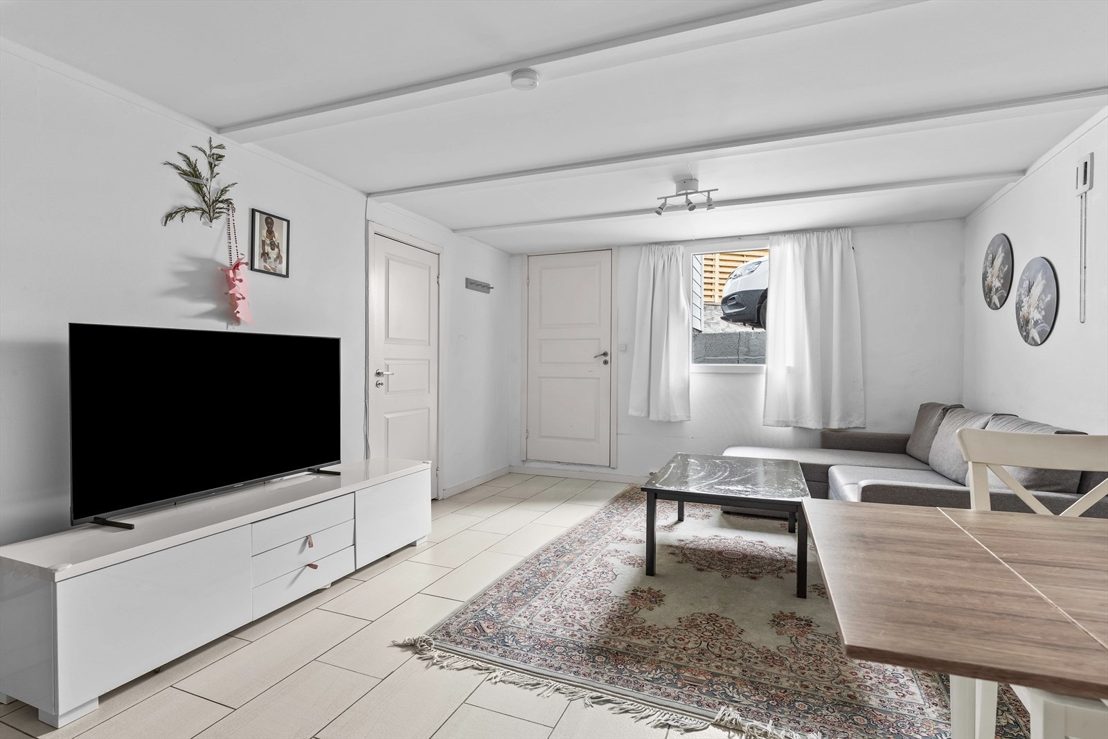 Hybel med egen inngang Galleribilde