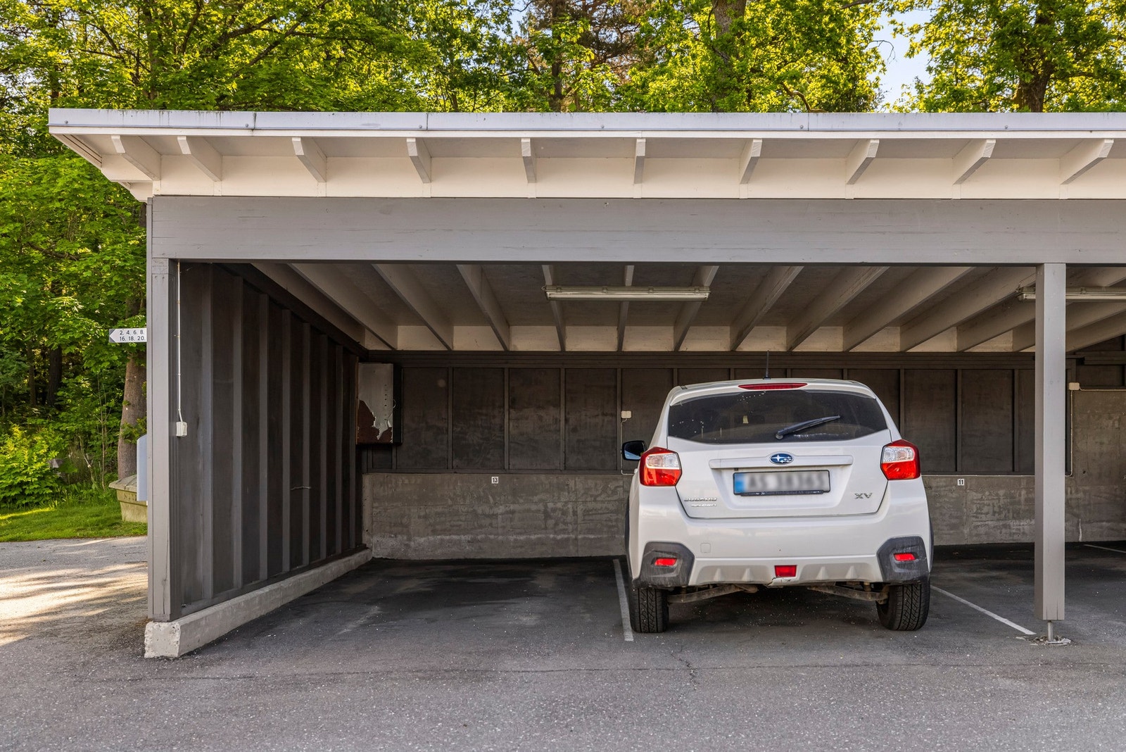 Egen carport parkering Galleribilde