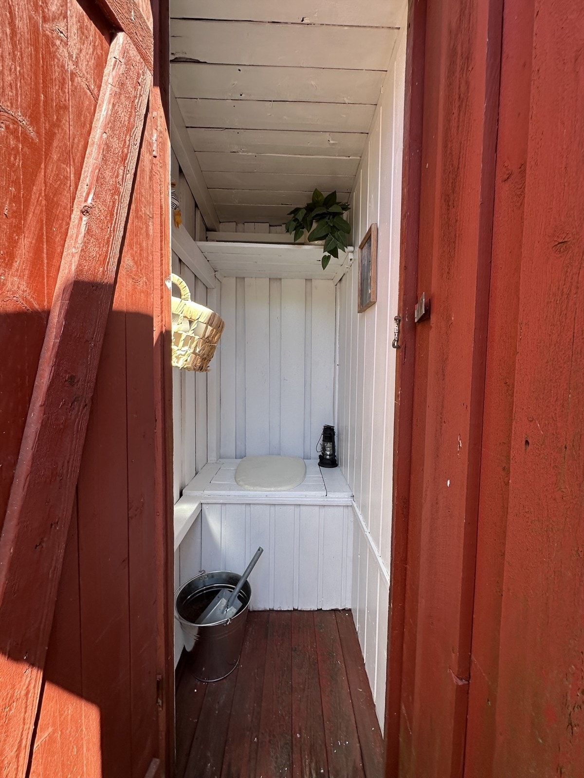 Utedo med en sitteplass Galleribilde