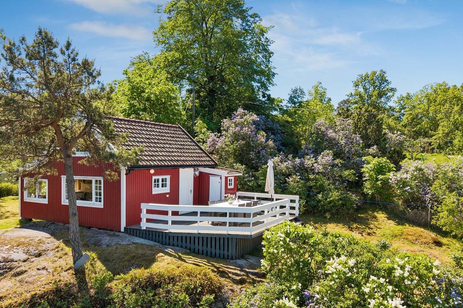 Hytta er bygget rundt 1923 og tilbygget på 50 tallet Galleribilde