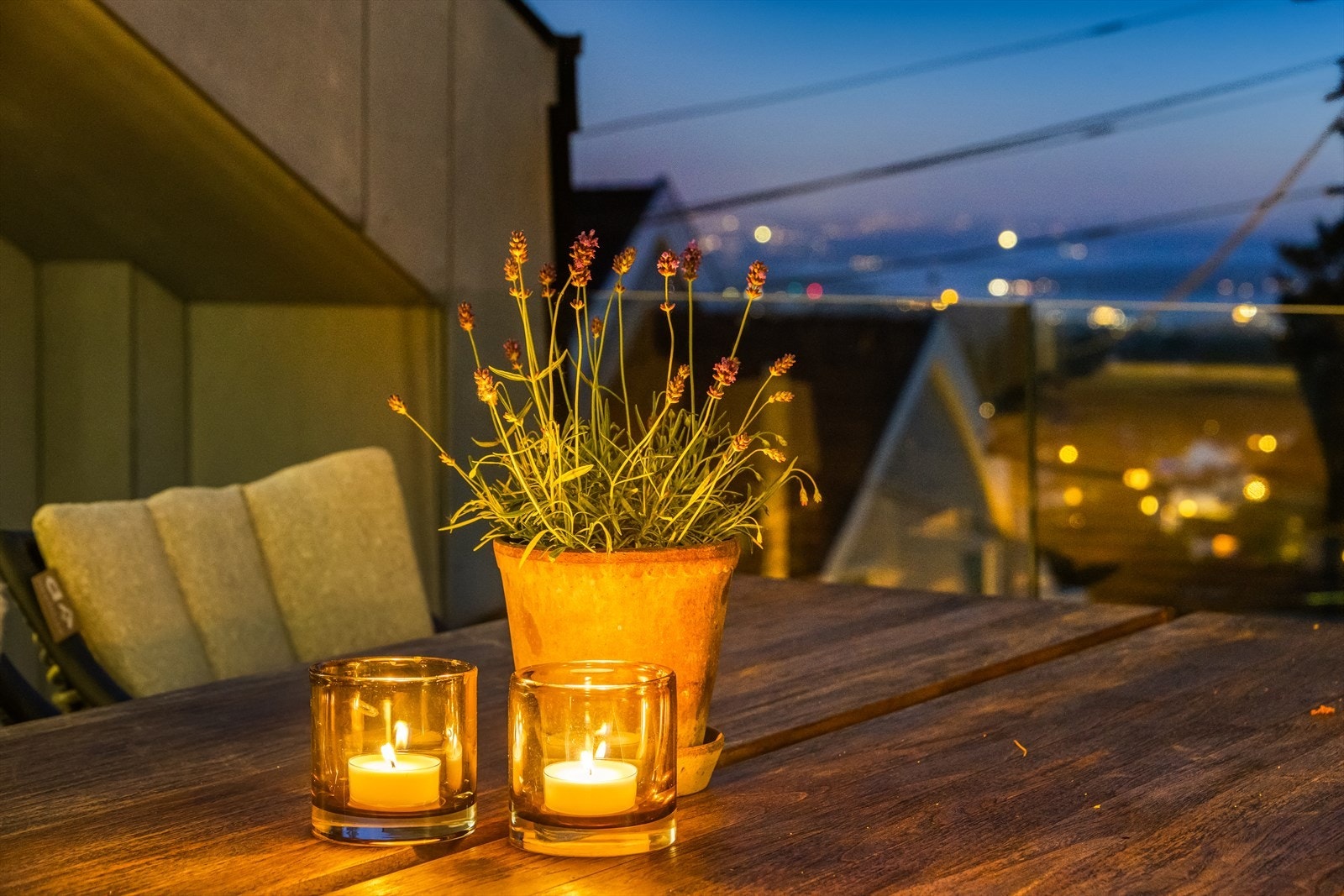 Kveldsstemning på takterrassen. Galleribilde