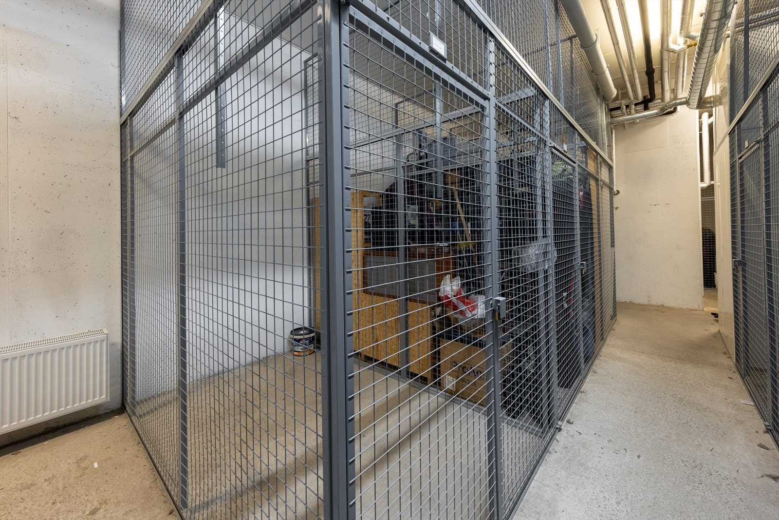 Nettingbod på ca. 5 kvm medfølger også. Galleribilde