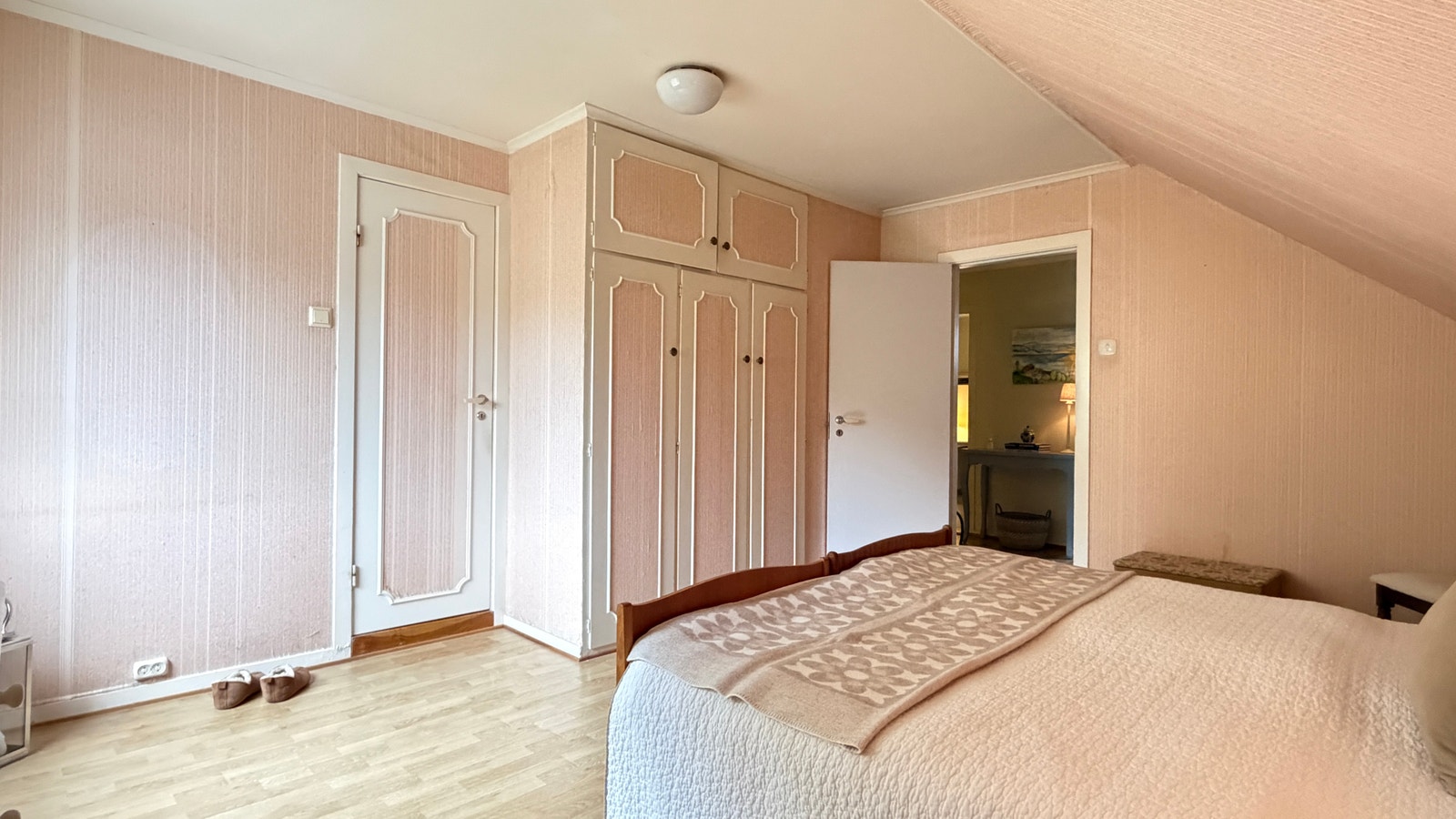 Enhet 1 - Loft soverom 2 av 3 Galleribilde