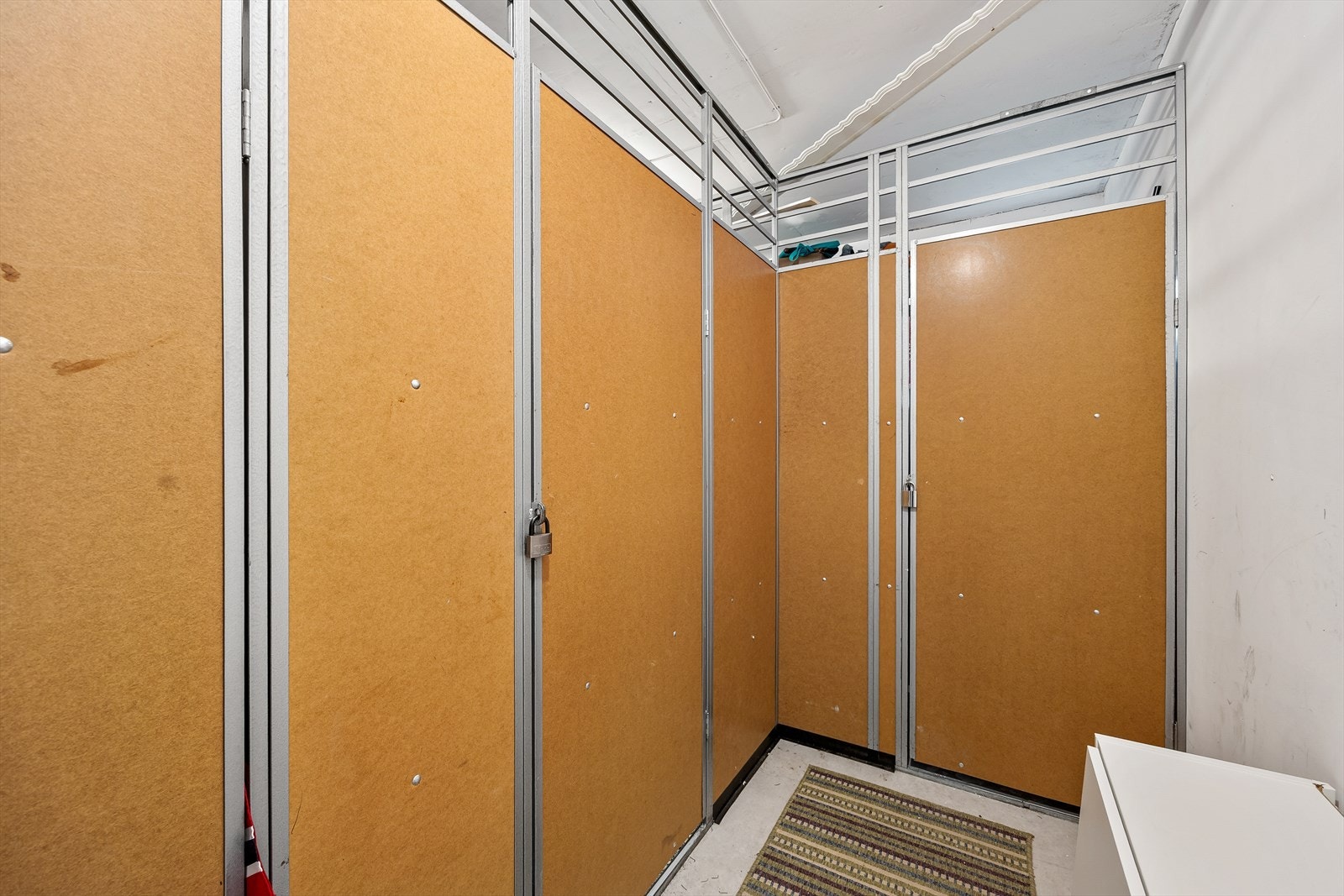 Leiligheten disponerer også en ekstern bod for ytterligere lagring. Galleribilde