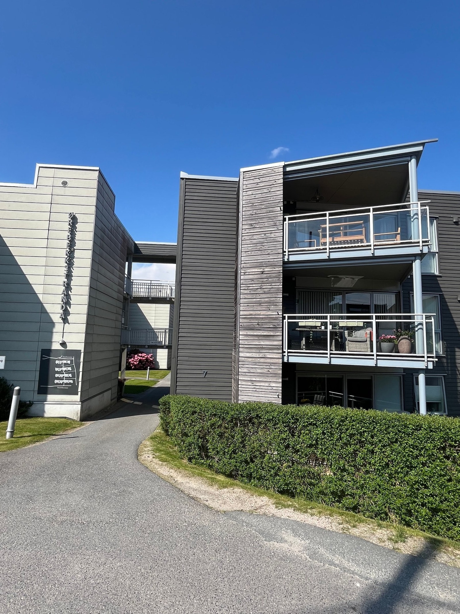 Ørebekkstranda Borettslag. Leilighet oppe til høyre. Galleribilde