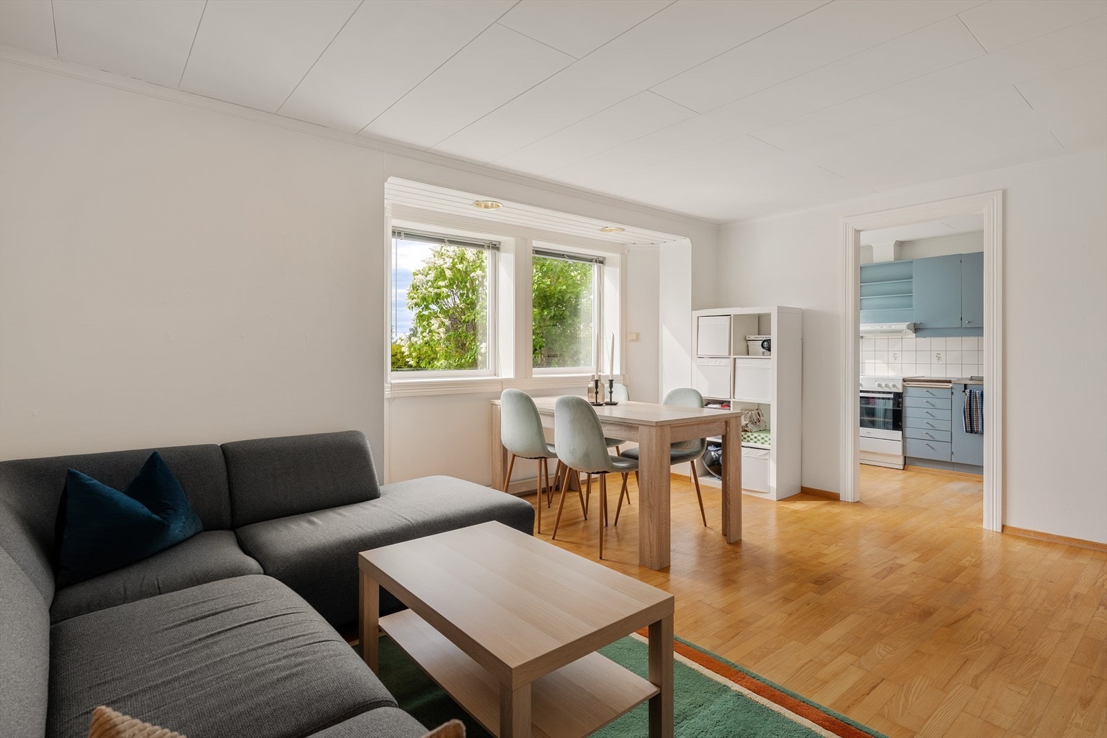 Boligen er p.t. innredet med to stk utleiedeler som generer 18.800,- i skatterfrie leieinntekter per mnd. Galleribilde
