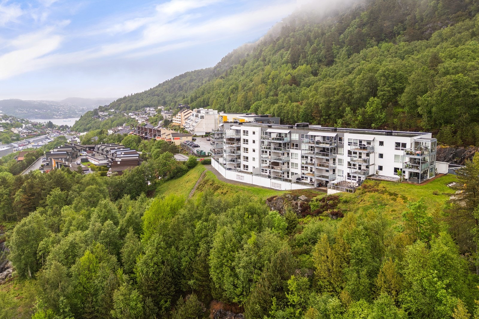 Flott beliggenhet i enden av veien. Galleribilde