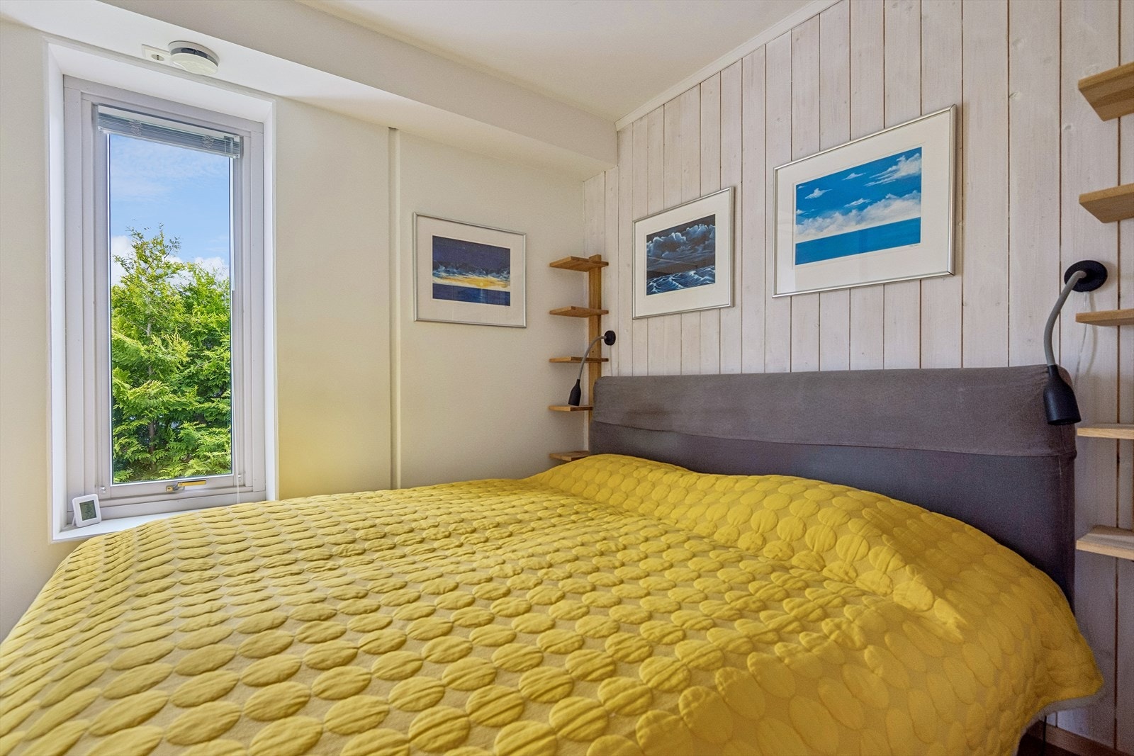 Boligen har to soverom i andre etasje. Galleribilde