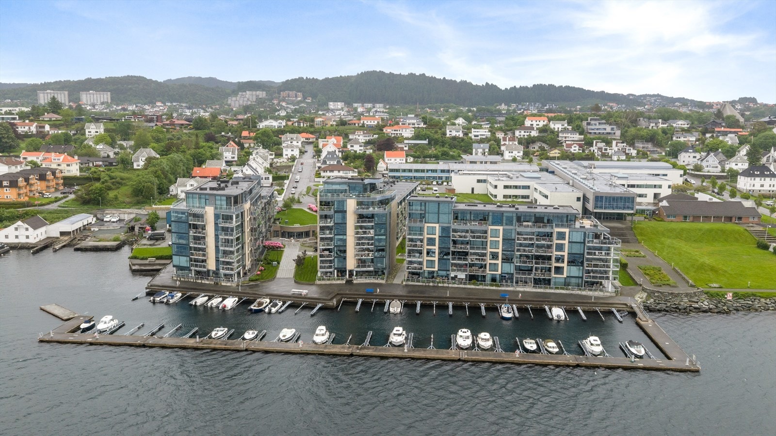 Sentral beliggenhet med gåavstand til Haugesund sentrum Galleribilde