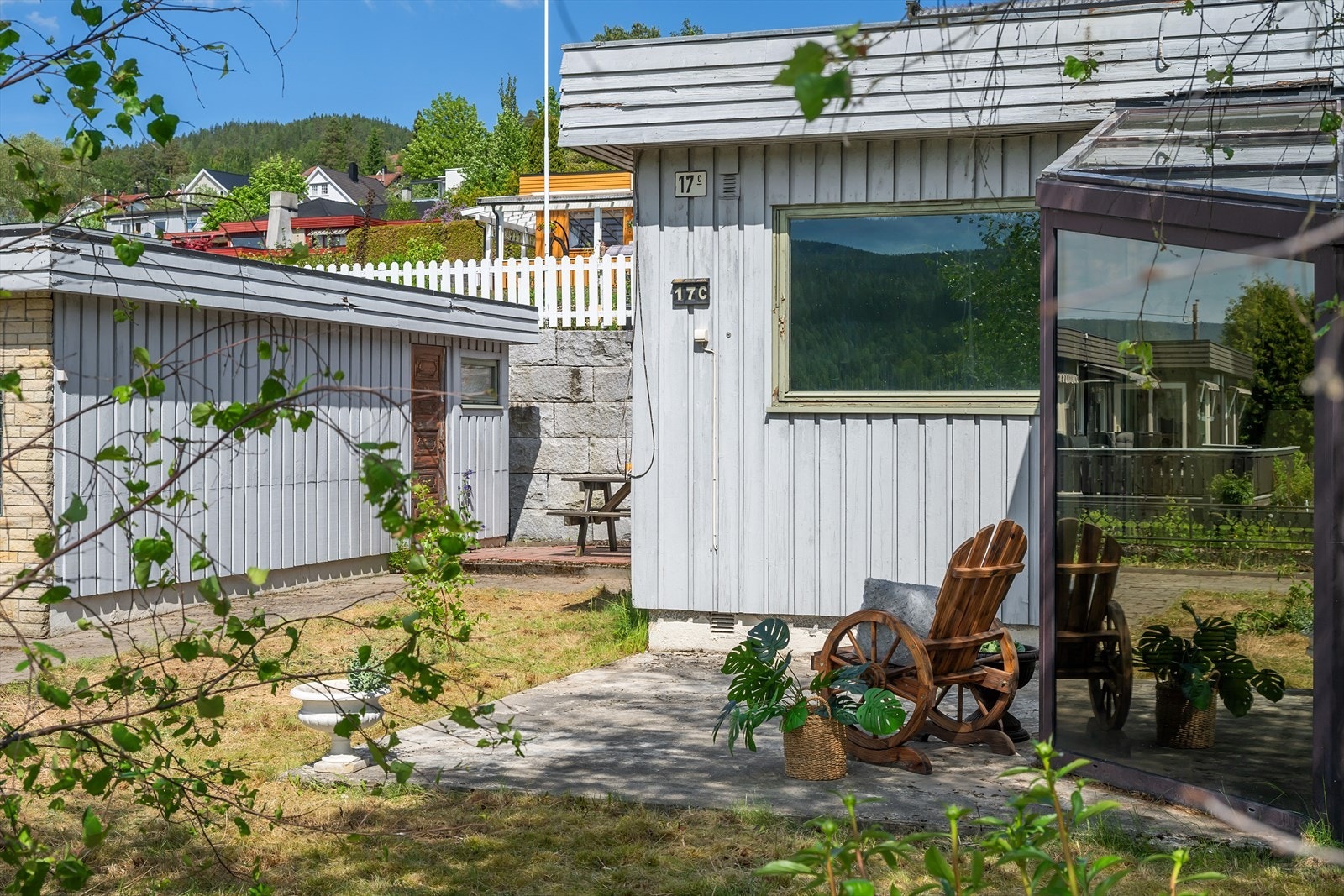 Boligens plassering gjør at man har gode solforhold. Galleribilde