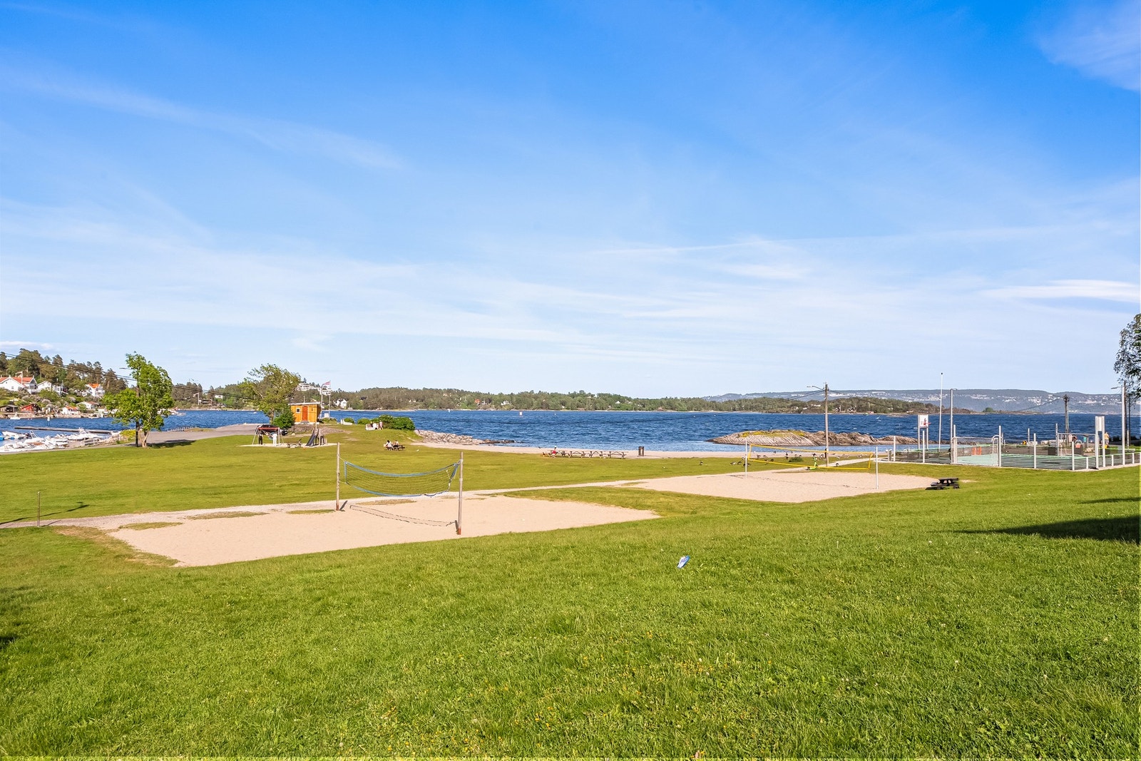 Holmen strand. Galleribilde
