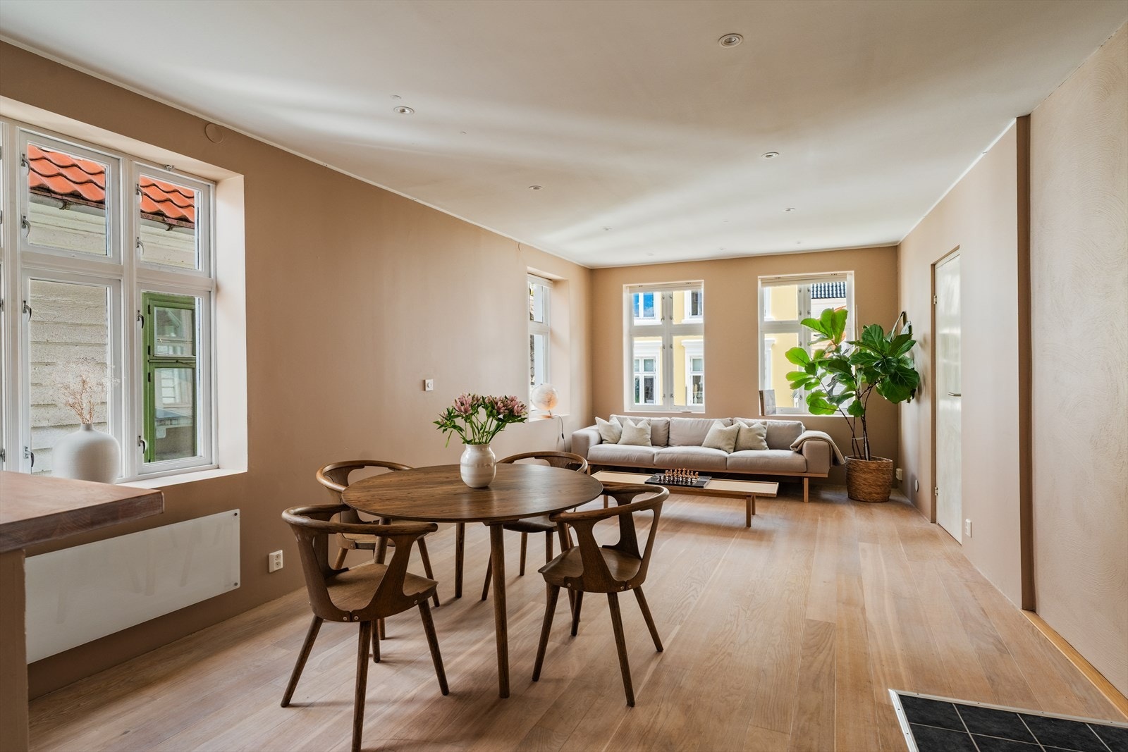 Aktiv eiendomsmegling v/ Marie Angell har den store gleden av å presentere Stølegaten 4A. Foto: Petter Tran Galleribilde