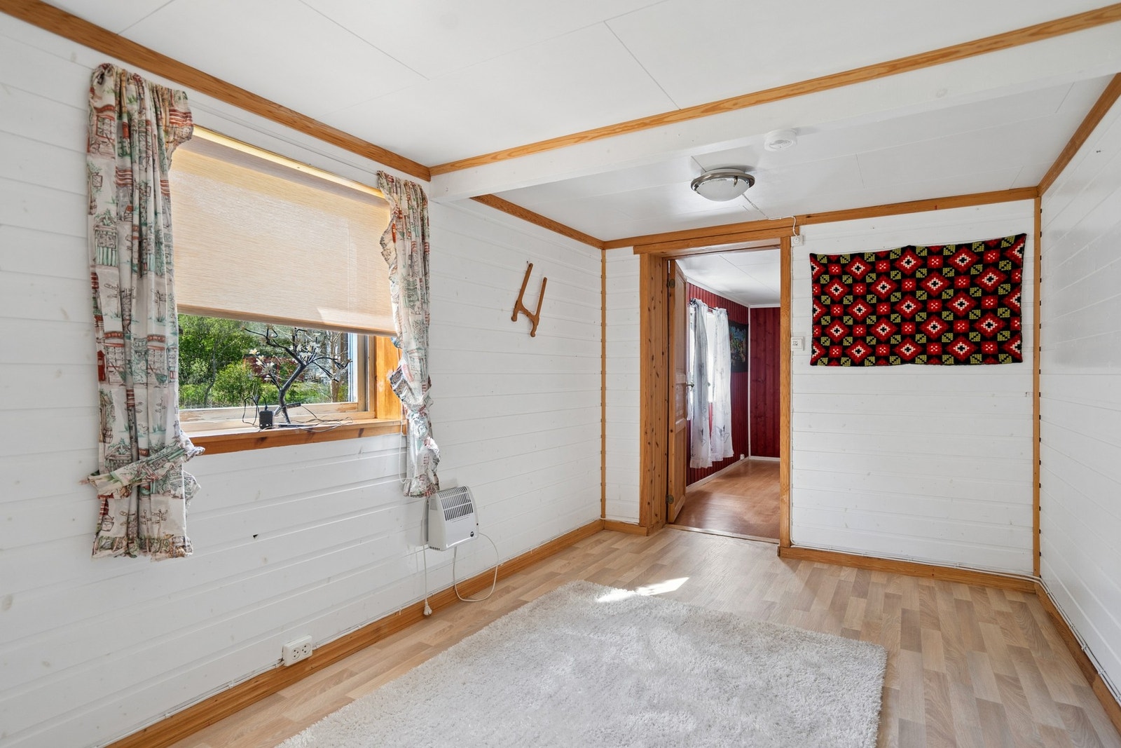 Kjelleren har flere innredede rom med ulike bruksmuligheter. Galleribilde
