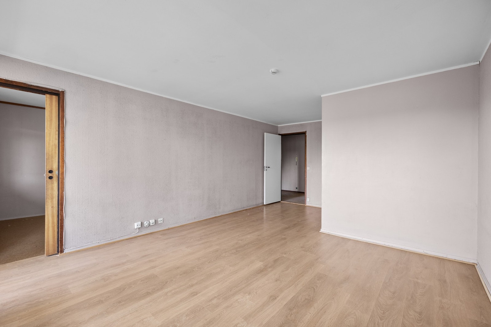Adkomst til ett av soverommene fra stuen Galleribilde