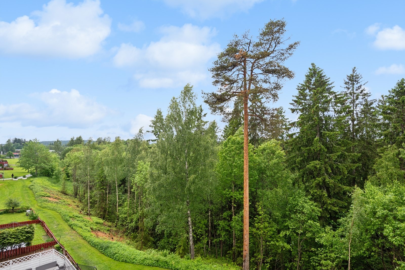 Utsikt fra balkong Galleribilde