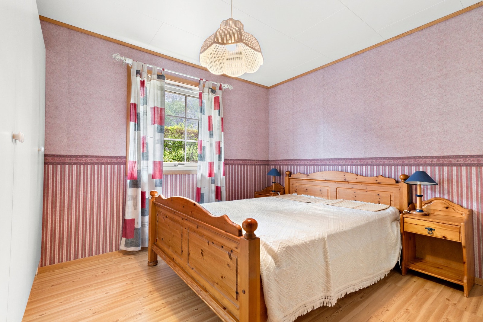 Hovedsoverom i 1. etasje Galleribilde