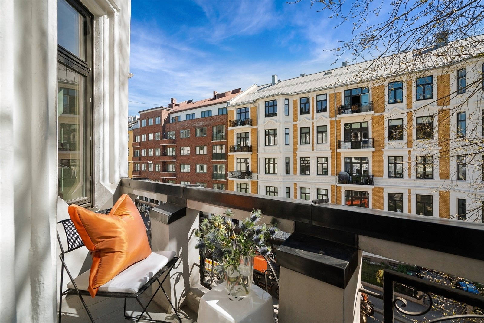 Balkong med utsikt begge retninger Galleribilde