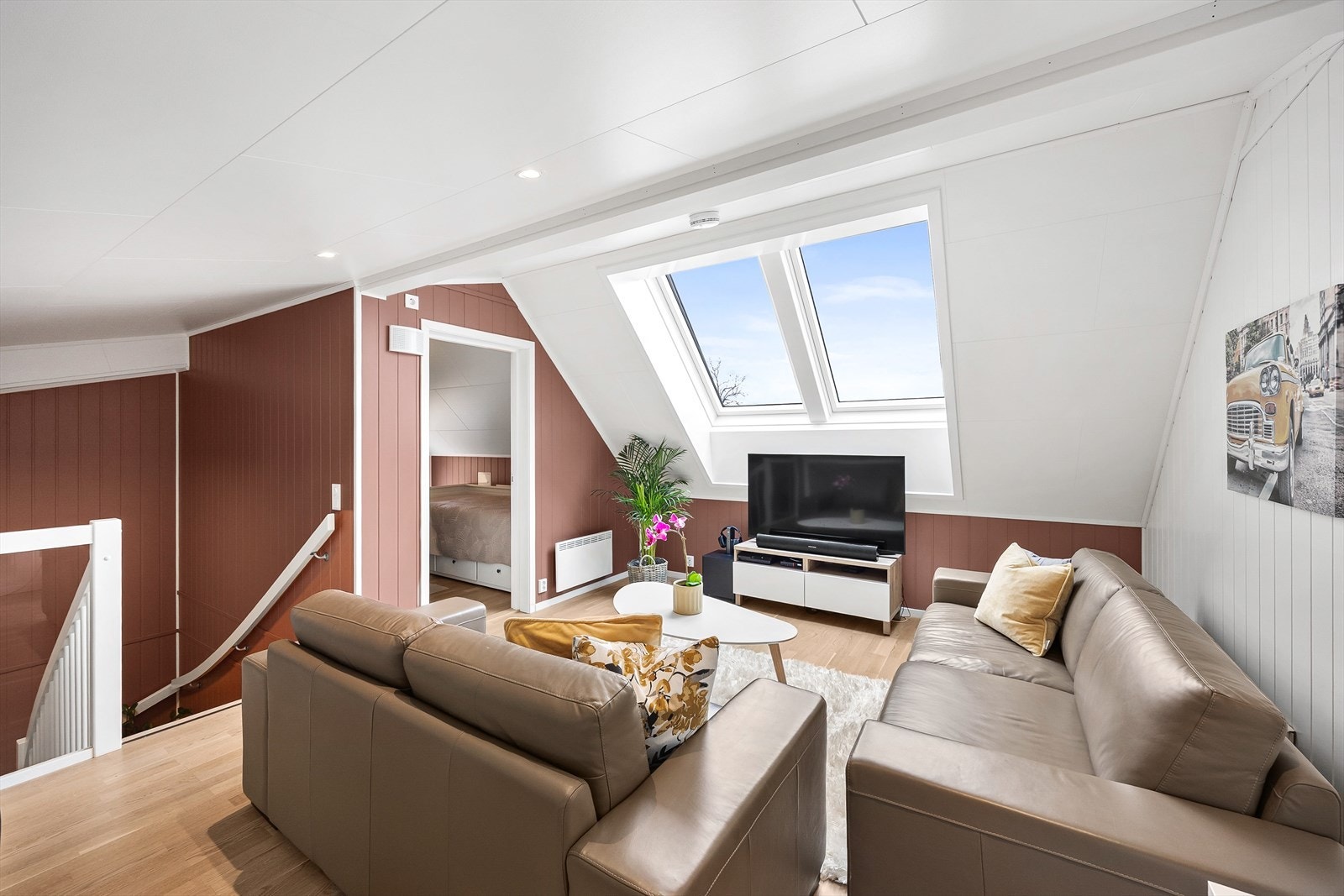 Koselig loftstue. Galleribilde