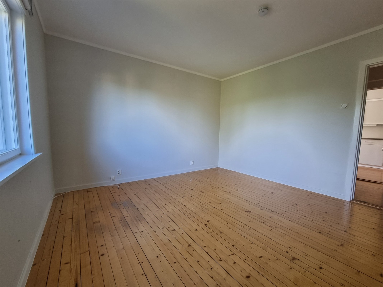 Ønsker du å komme på visning? Trykk VISNINGSPÅMELDING for å avtale tidspunkt. Galleribilde