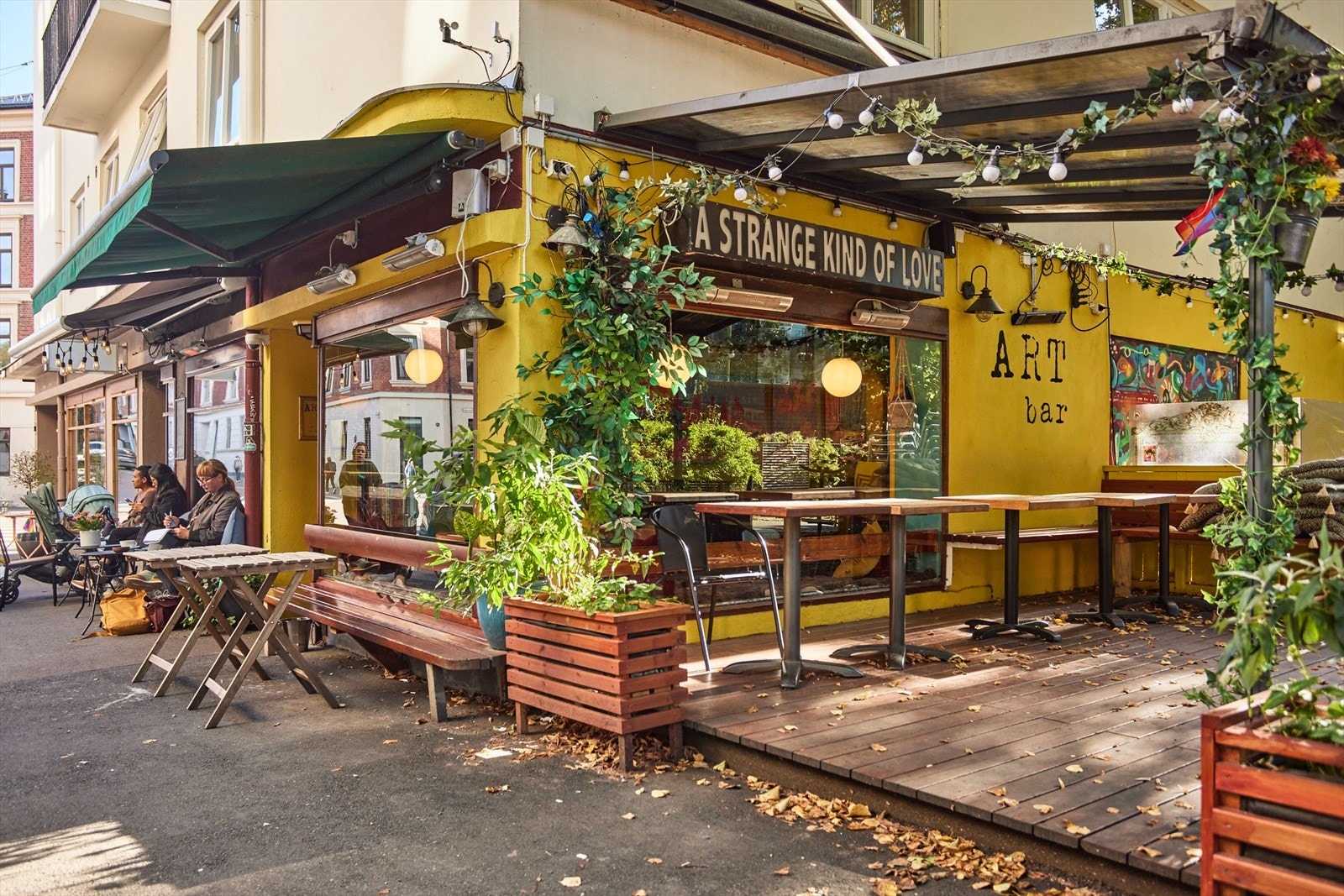 ART bar byr koselig uteservering og god stemning. Galleribilde