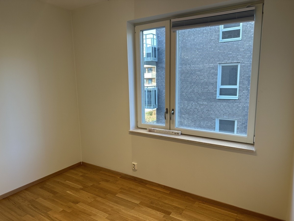 Rom nr 5, 8200kr Galleribilde