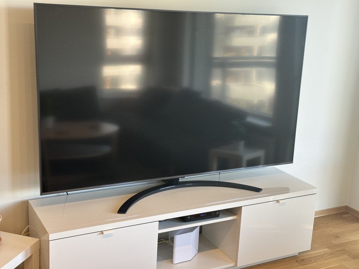 Stua, tv Galleribilde