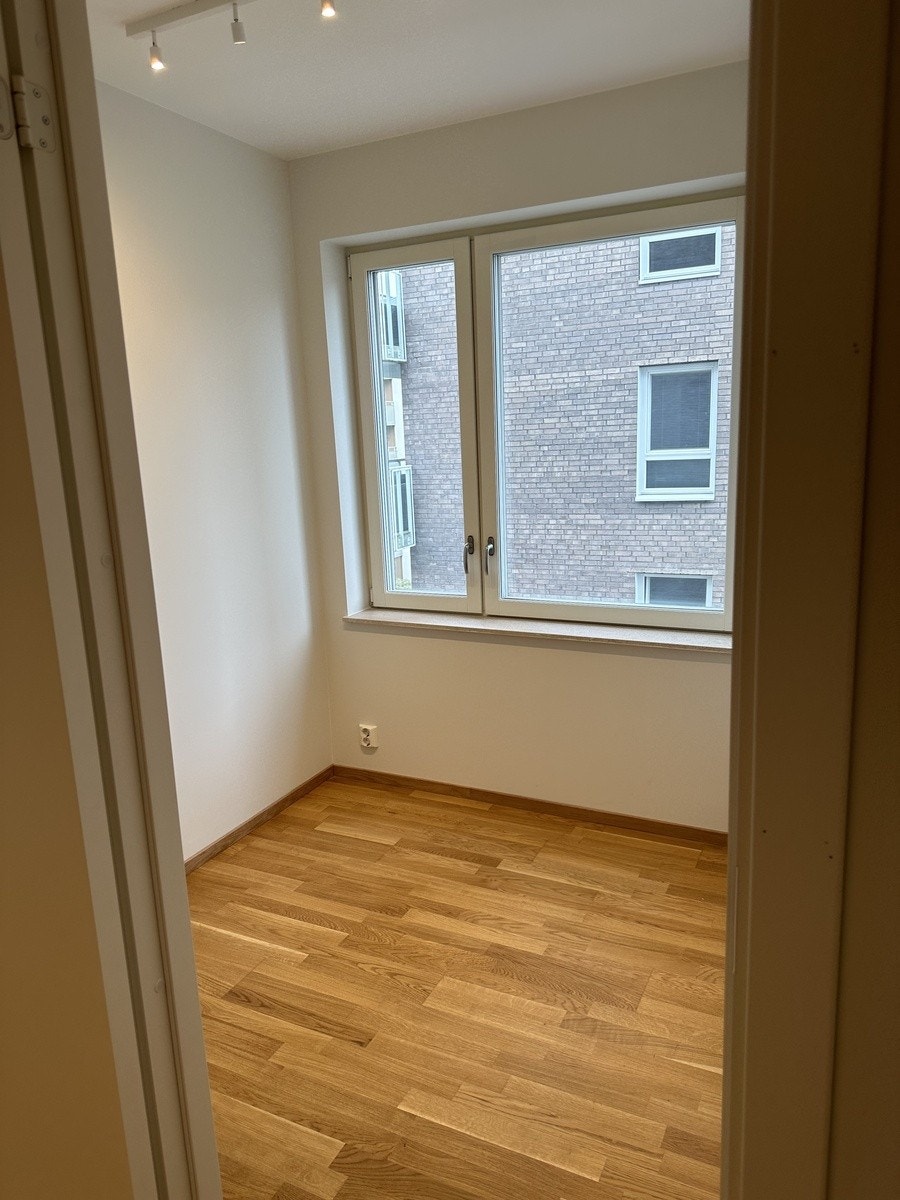 Rom nr 4, 8200kr Galleribilde