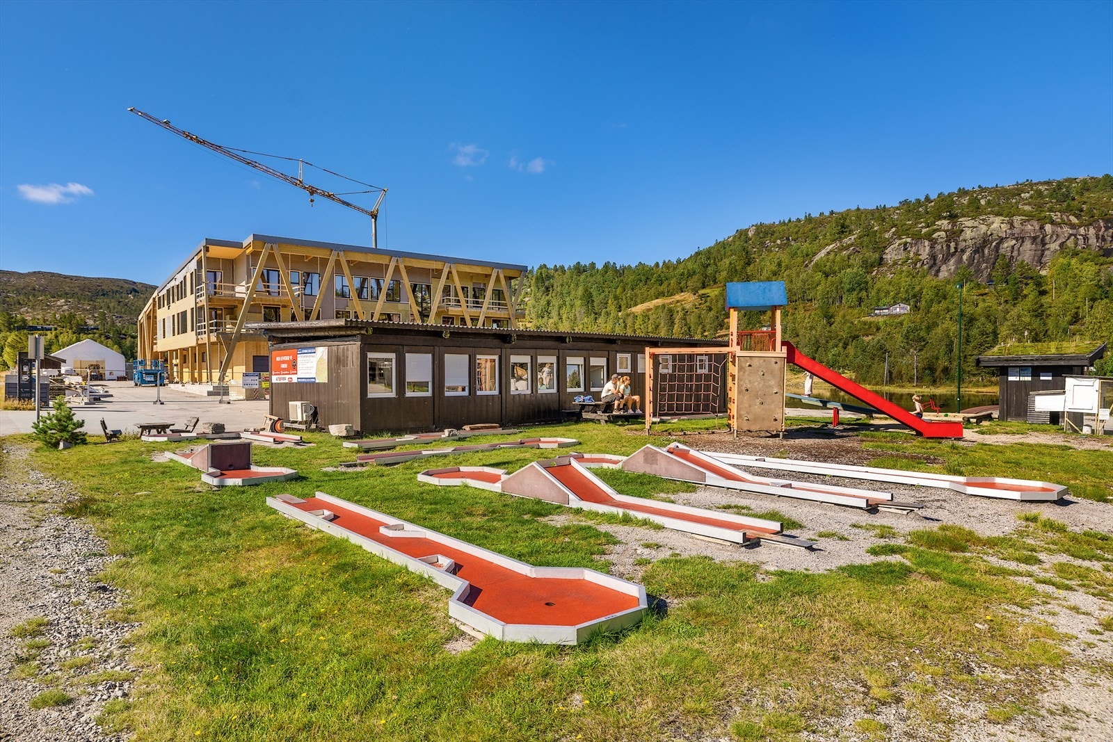 Flere aktiviteter i sentrum sommerstid for store og små med bl.a. frisbeegolfbane, minigolf og sykkelløype Galleribilde