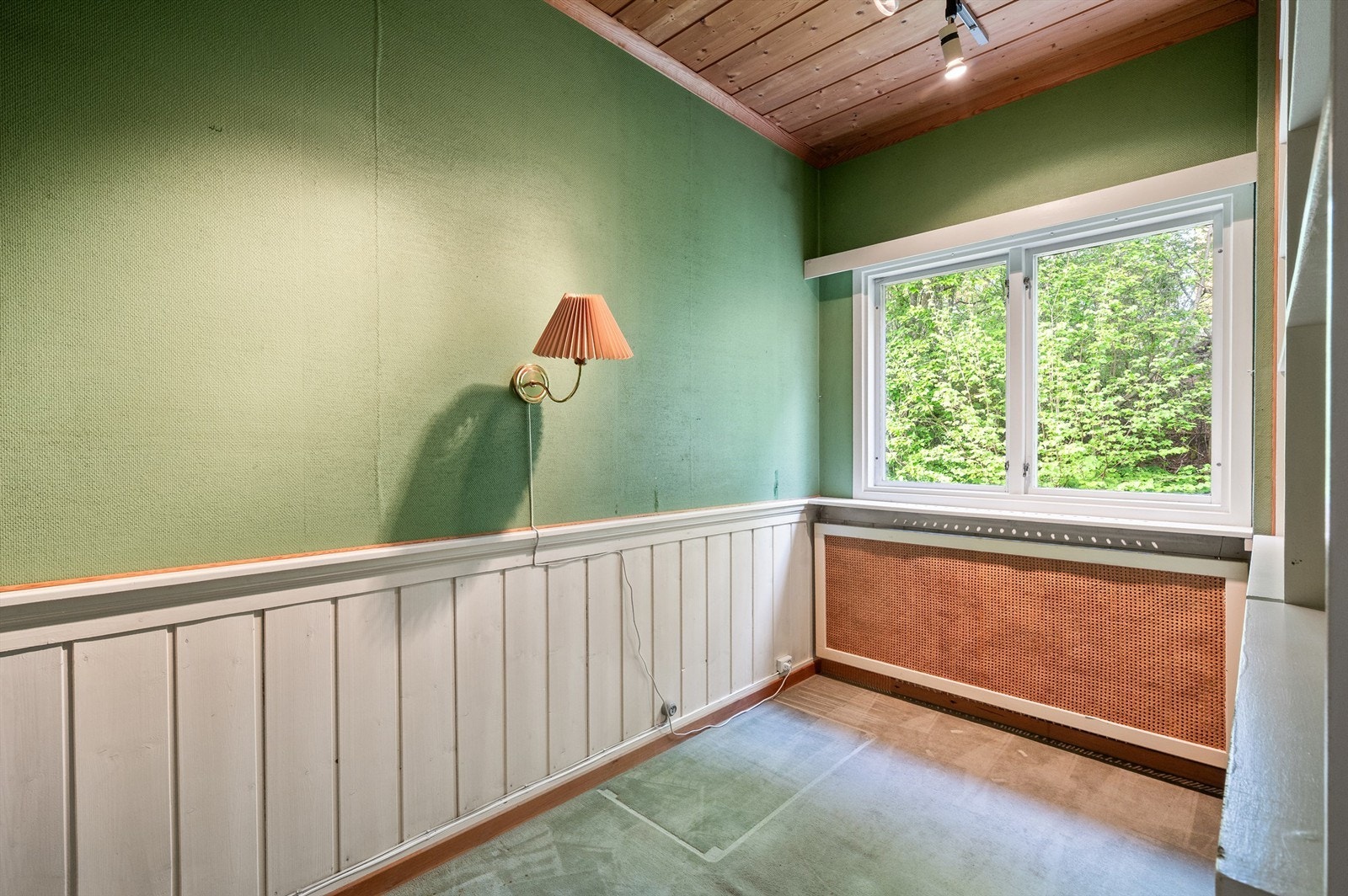 Soverom i første etasje, som også egner seg godt som kontor eller gjesterom. Galleribilde