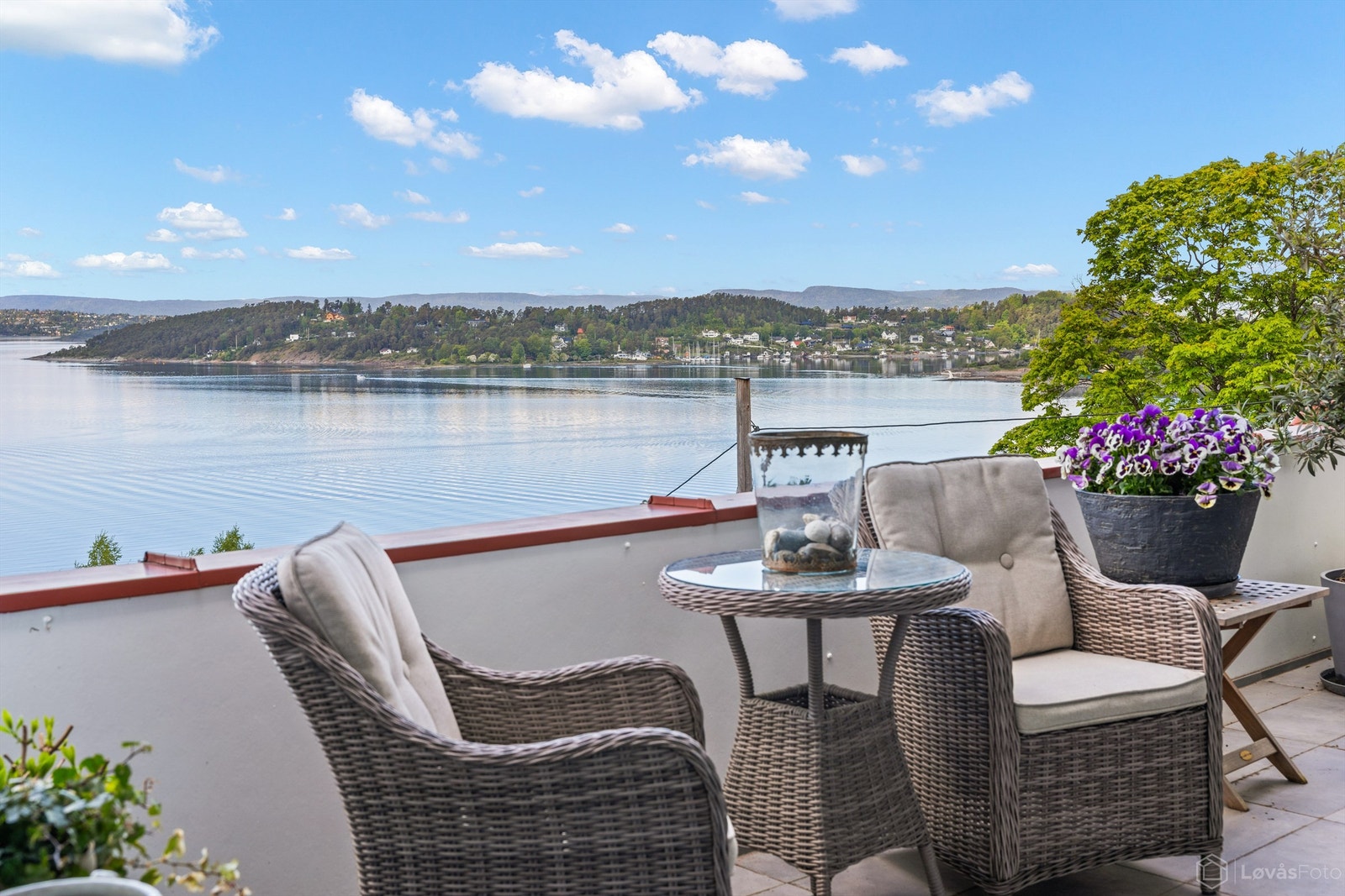 Terrasse. Galleribilde