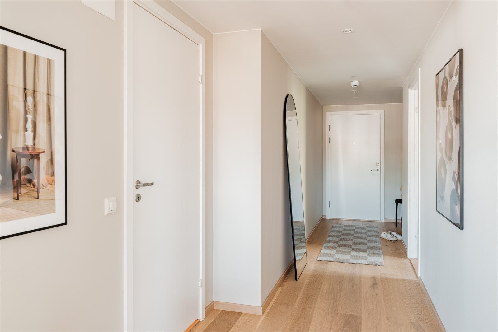 God plass til oppbevaringsmøblement. Galleribilde
