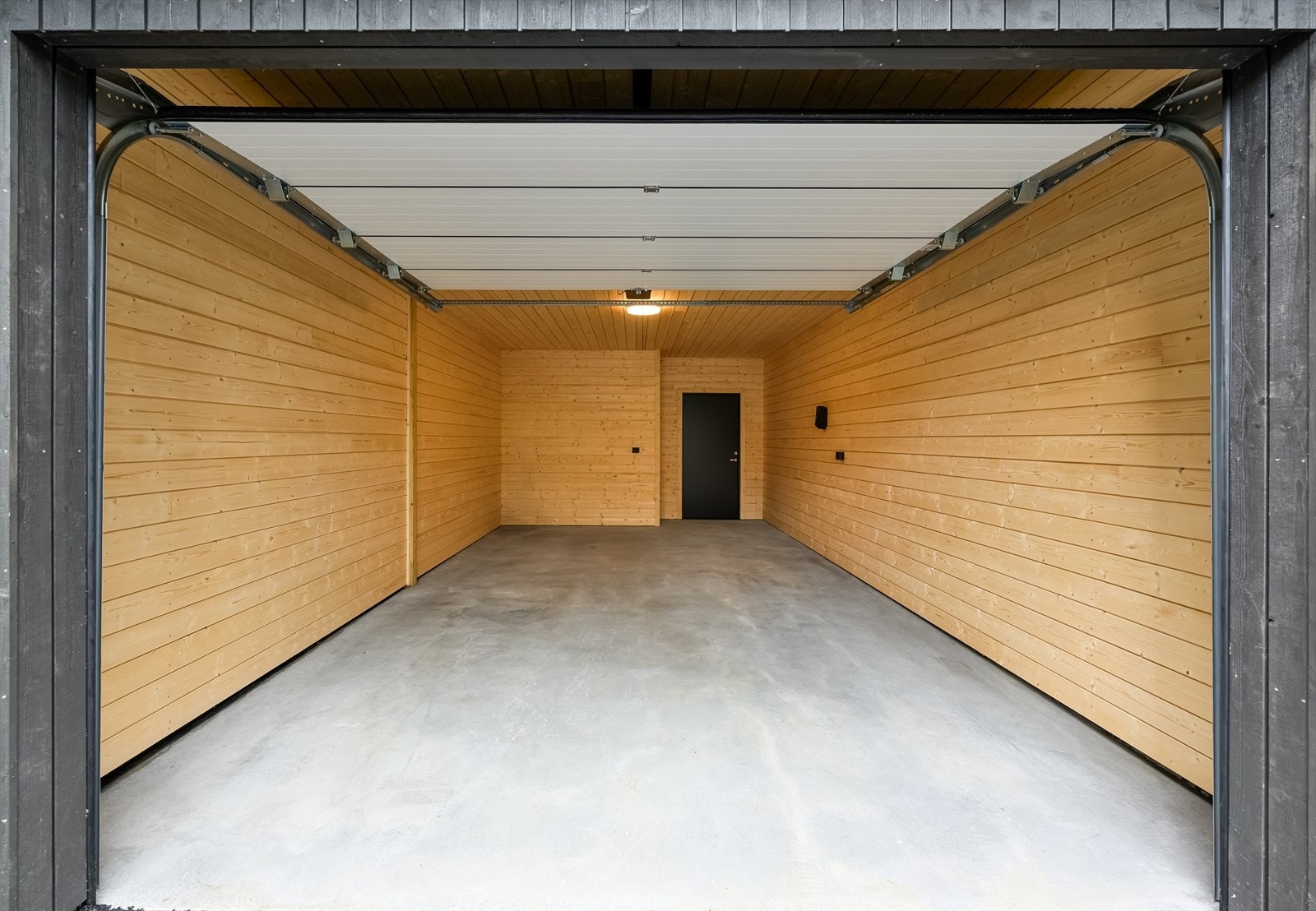 Parkering i garasje Galleribilde