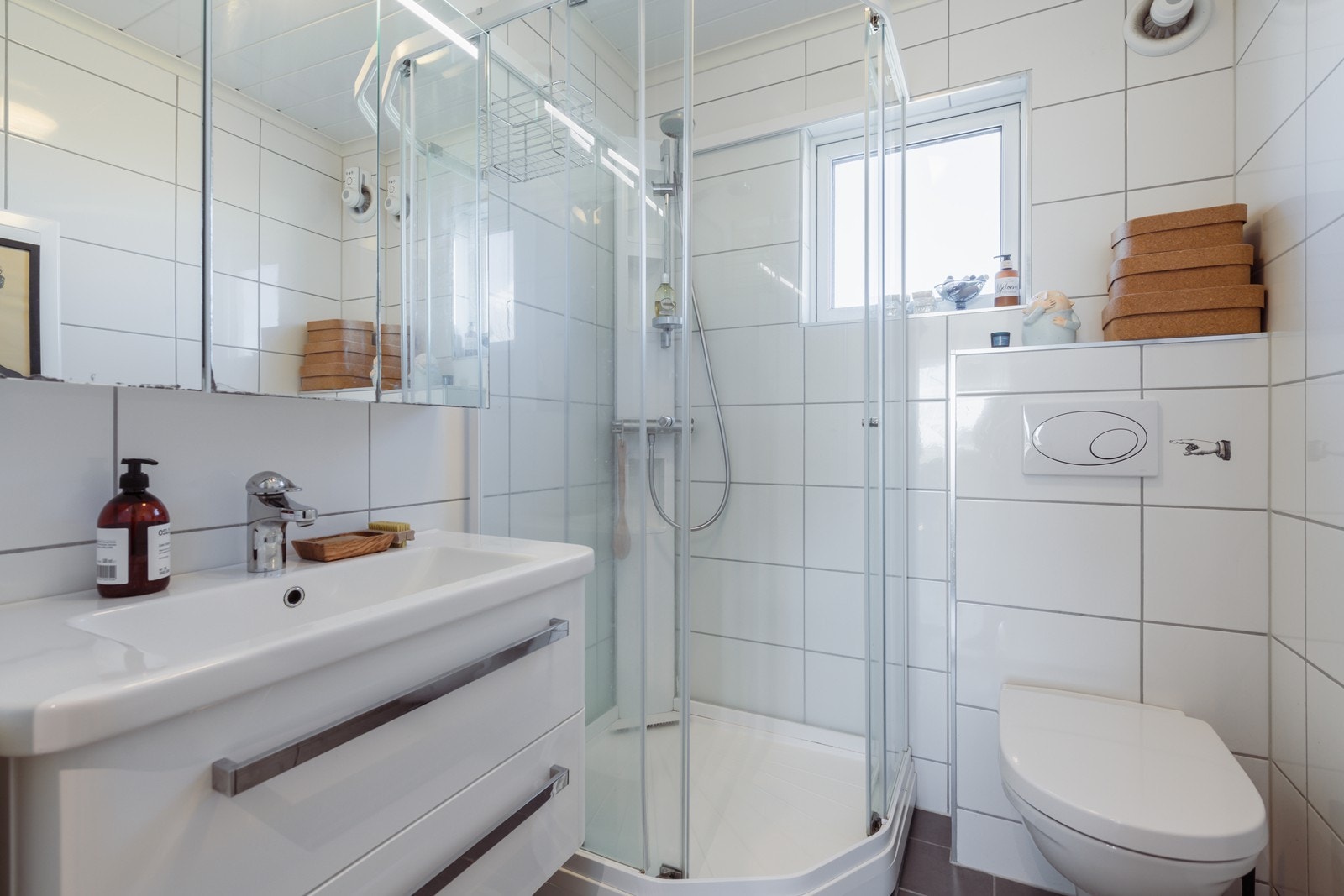 Kanskje ikke det største badet, men det har alt du trenger Galleribilde