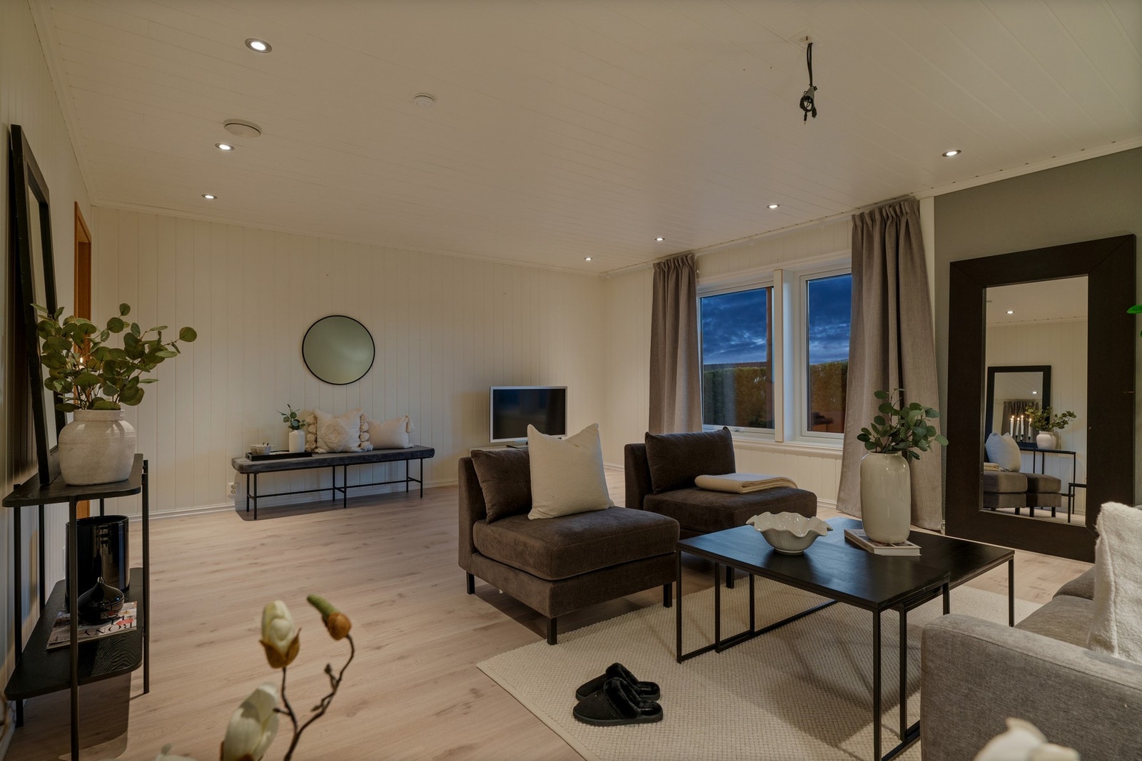 Perfekt for barna/ungdommen i huset, eller som tv-stue. Galleribilde