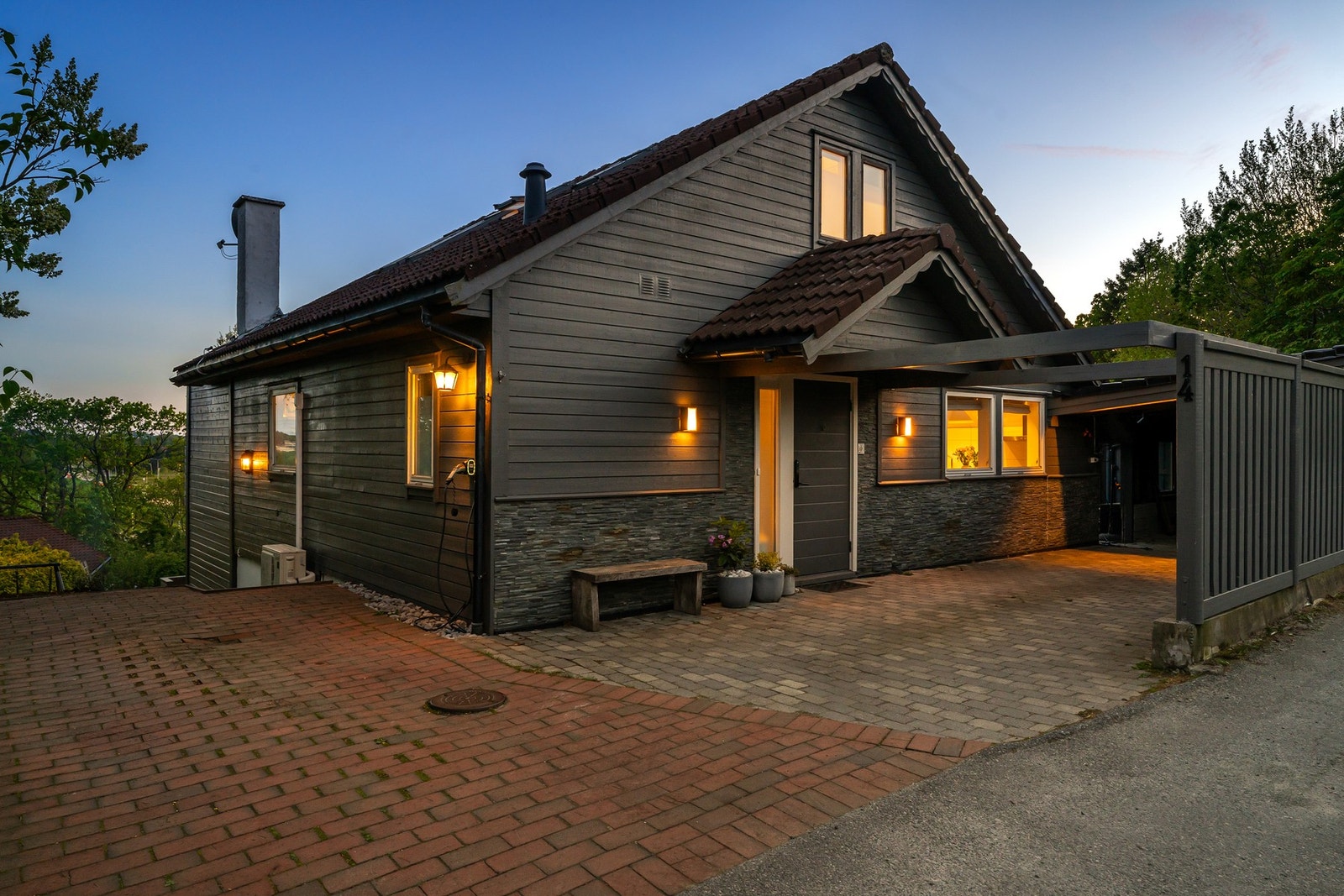 Carport og parkering på egen tomt Galleribilde