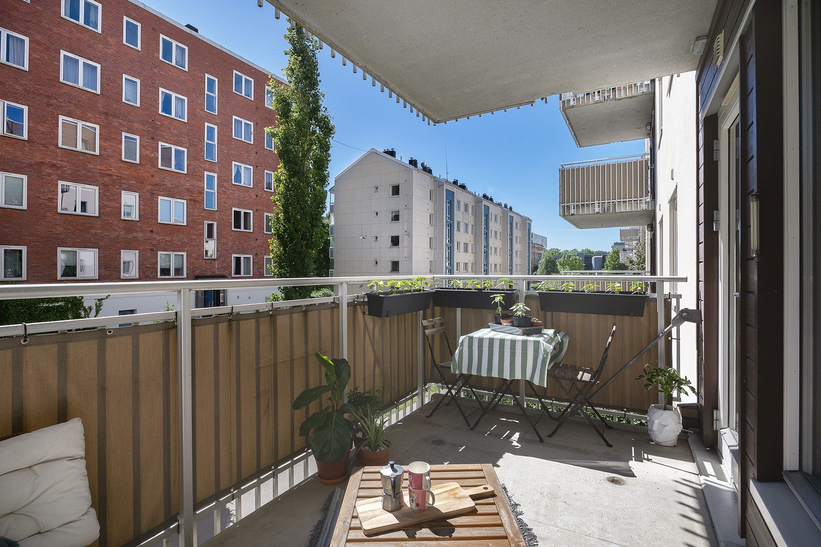 Balkongen har både belysning og strømuttak Galleribilde