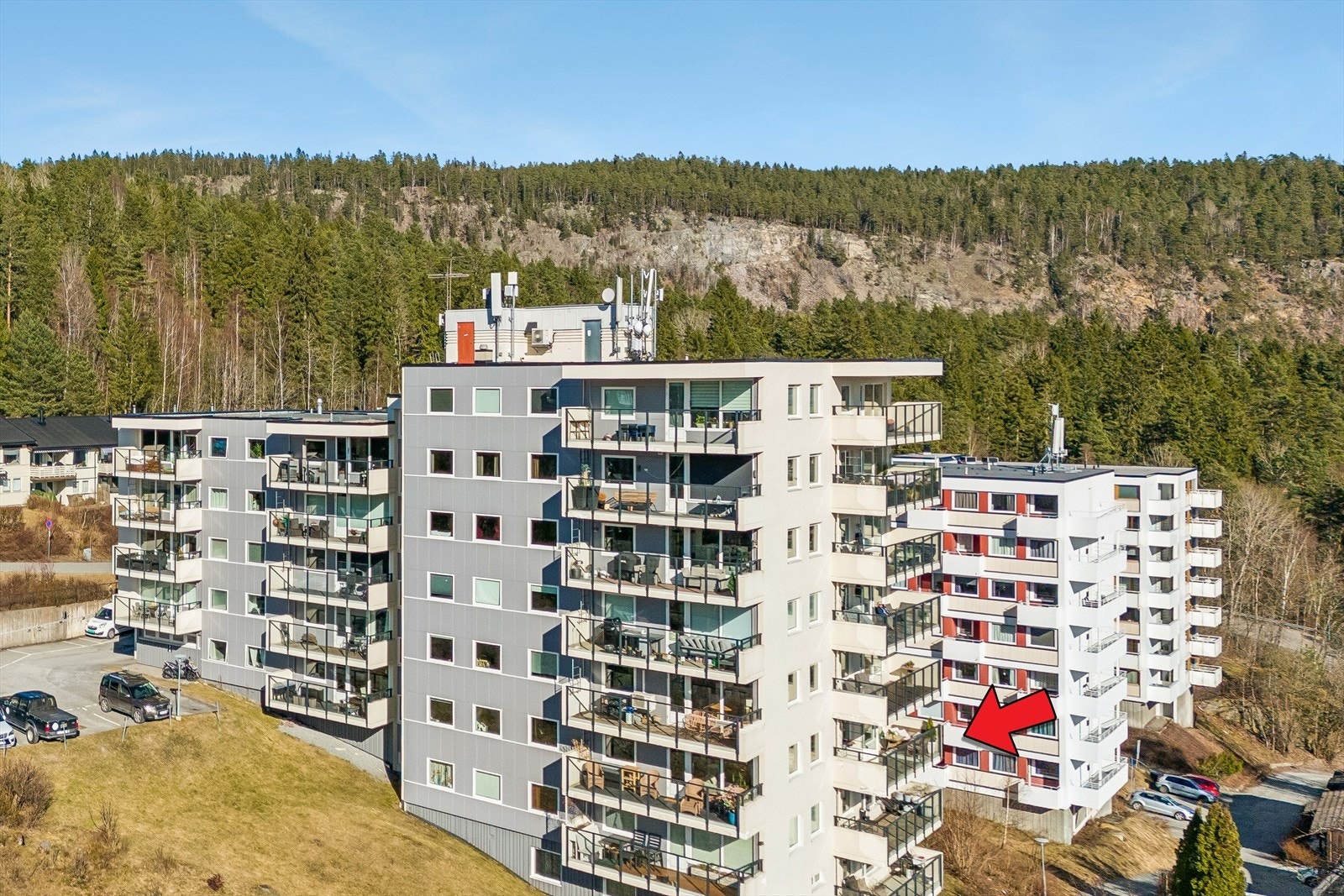 NBBO Eiendomsmegling v./ Thora Elise Dahl ønsker velkommen til visning i Underlia 57! Galleribilde
