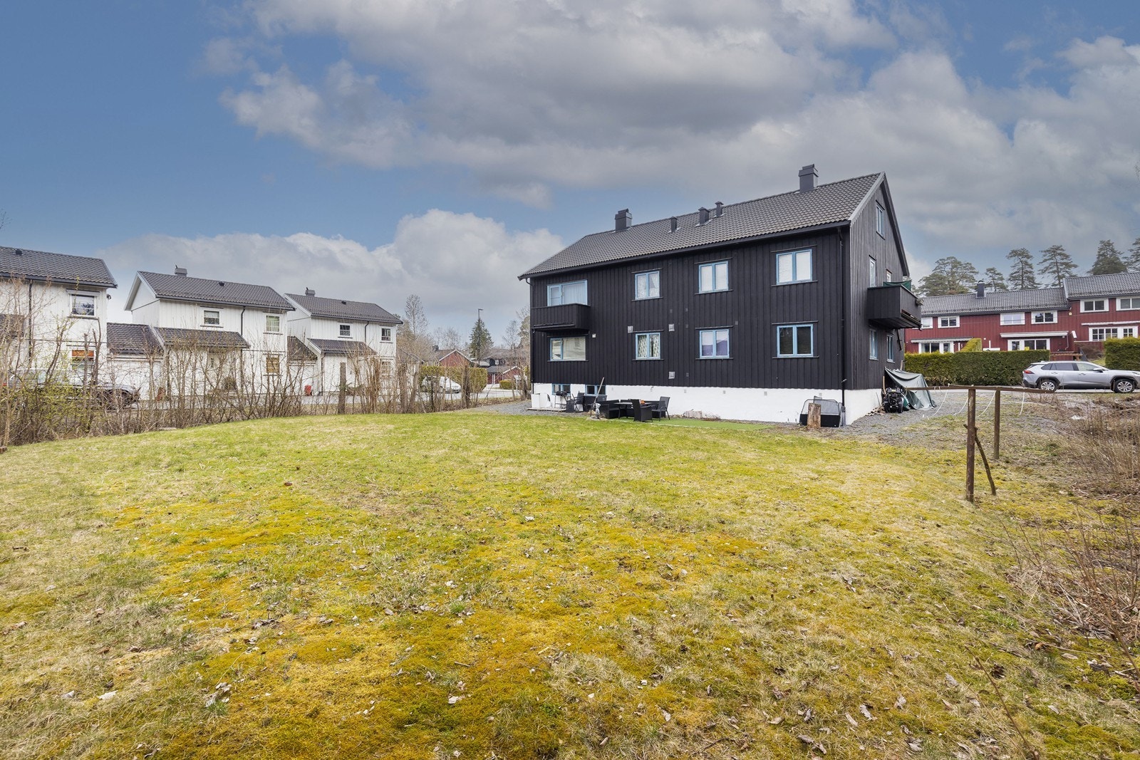 Felles hageområde. Galleribilde